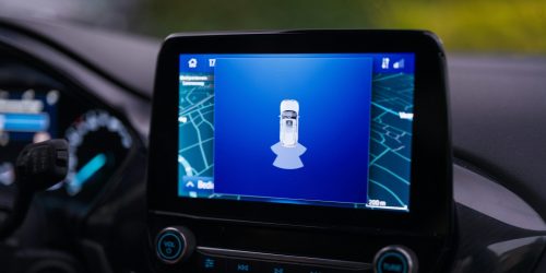 Wired vs Wireless Reverse Camera