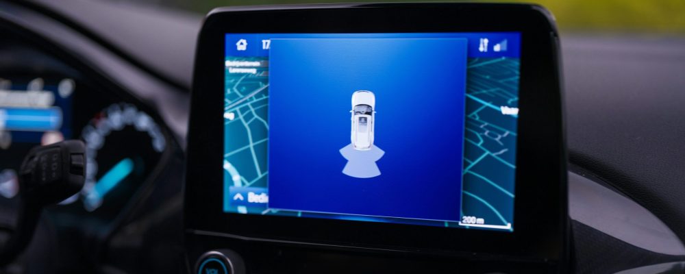 Wired vs Wireless Reverse Camera
